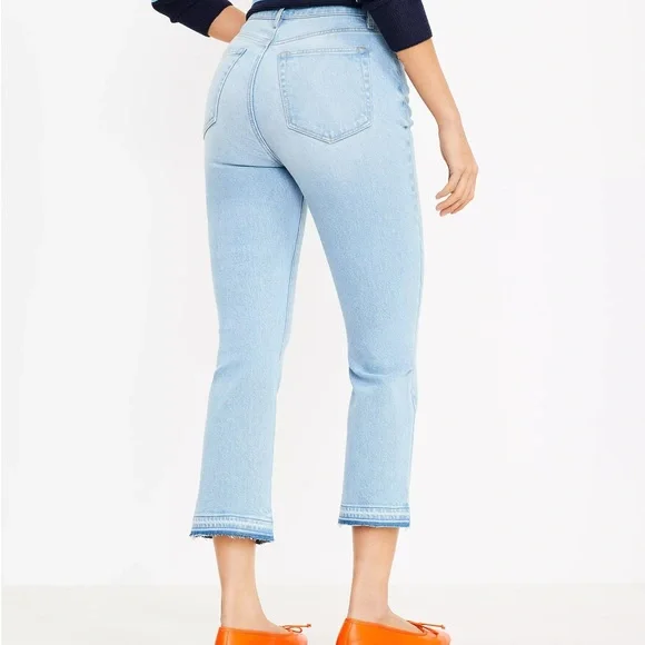 LOFT Curvy Kick Crop Light Jeans - Picture 2 of 4